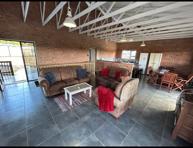 3 BEDROOM HOUSE FOR SALE IN PARADISE BEACH